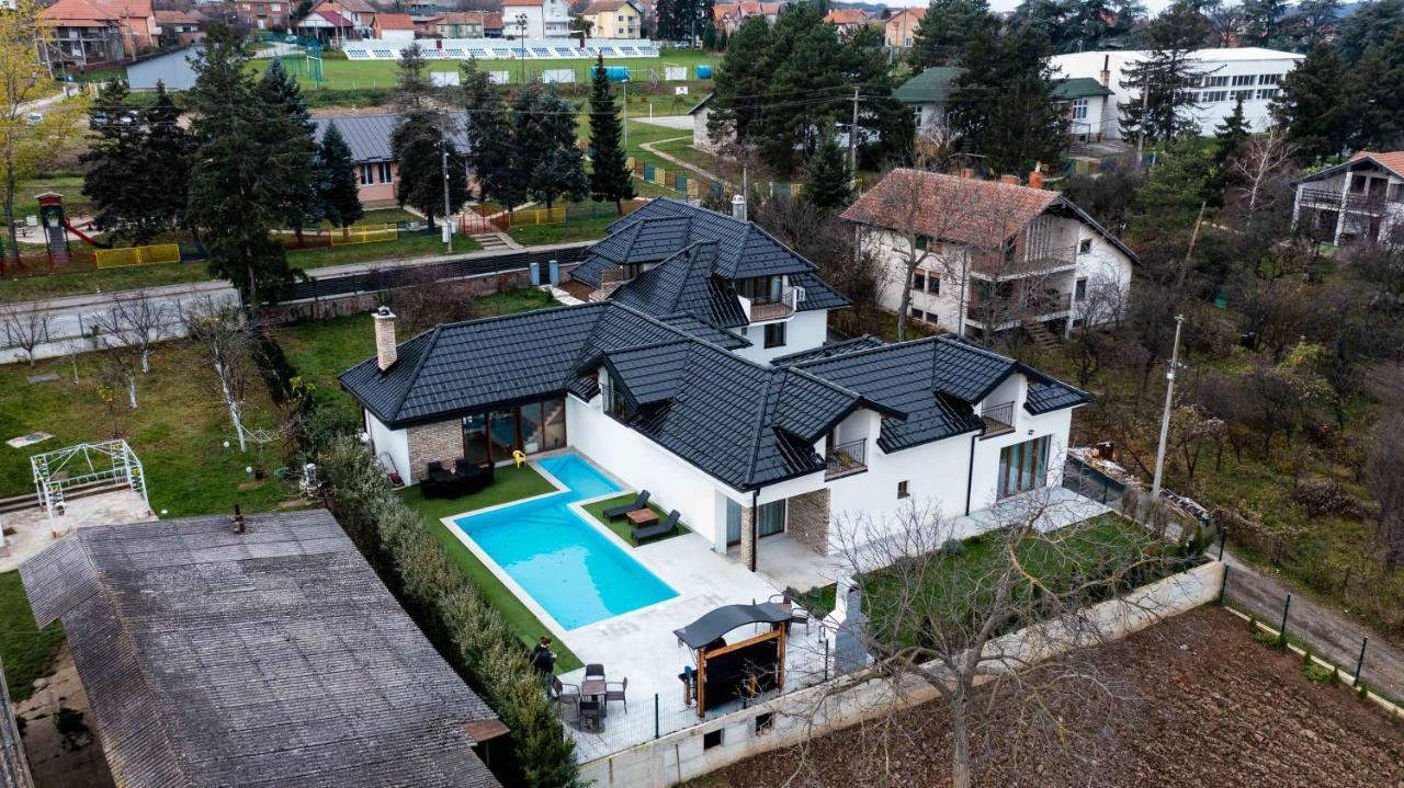 City Escape Luxury Villa Zuce Luaran gambar