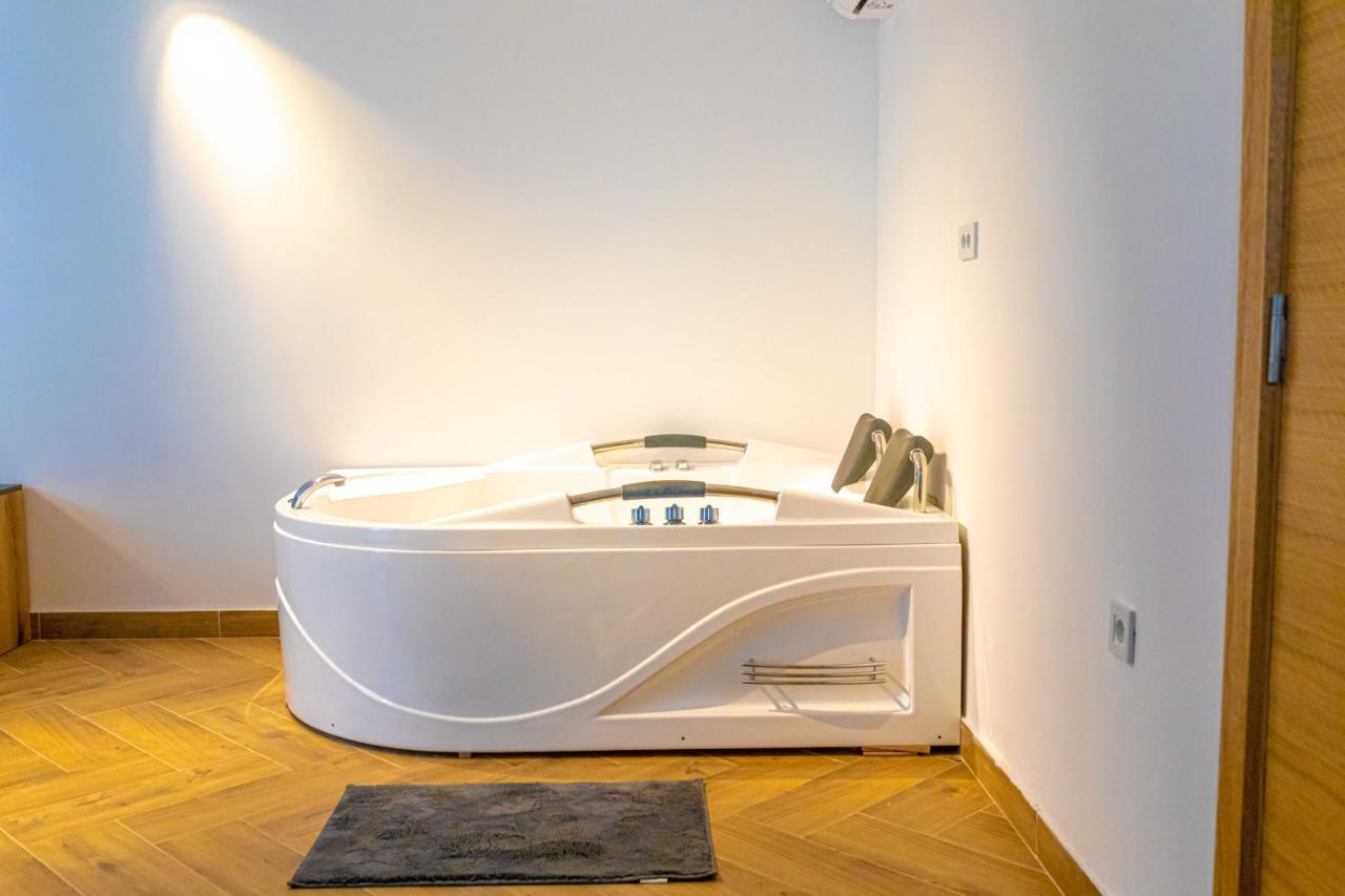 City Escape Luxury Villa Zuce Luaran gambar