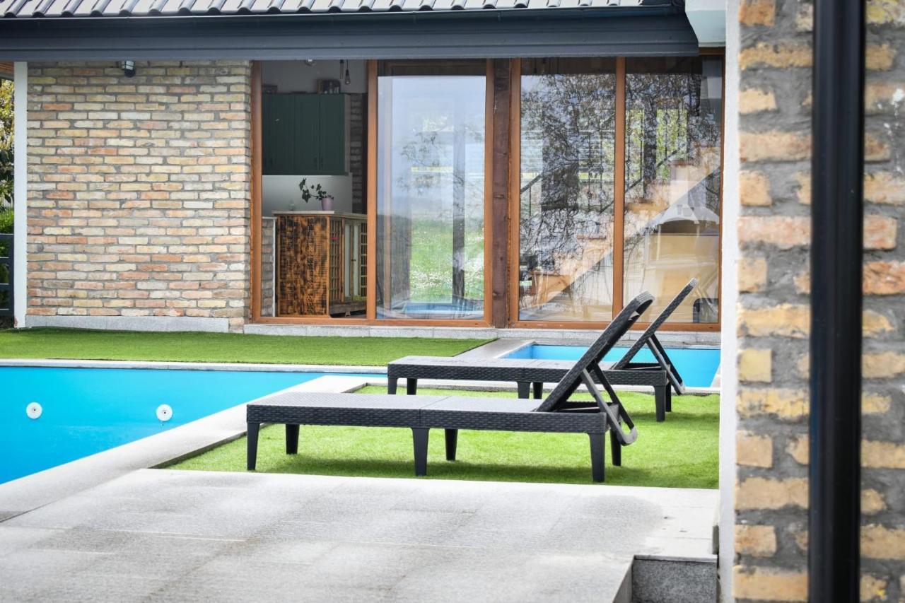 City Escape Luxury Villa Zuce Luaran gambar