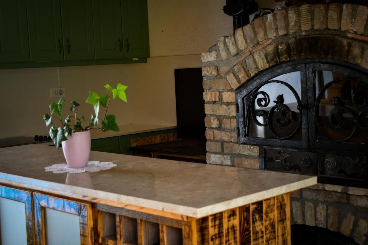 City Escape Luxury Villa Zuce Luaran gambar