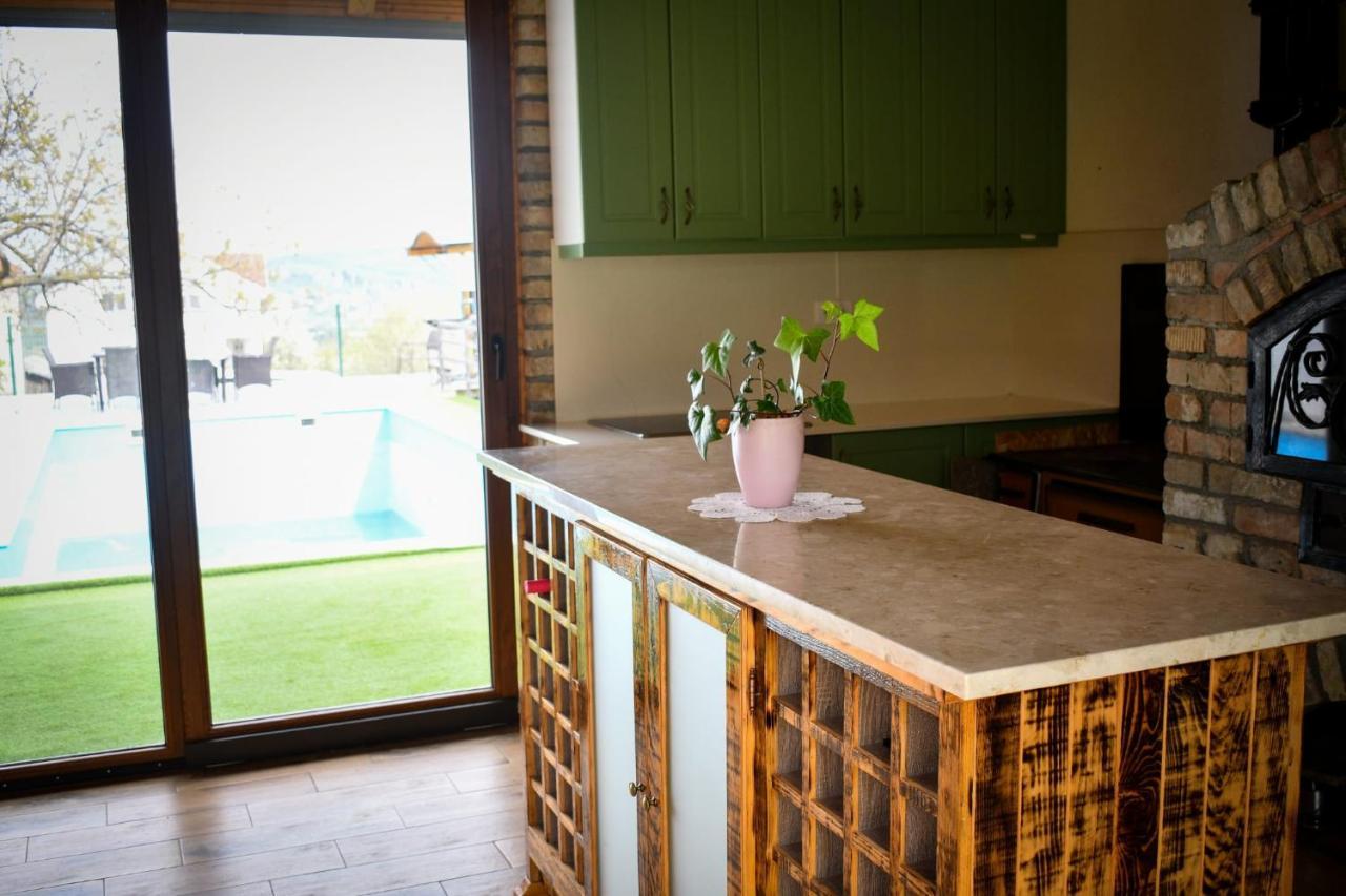 City Escape Luxury Villa Zuce Luaran gambar